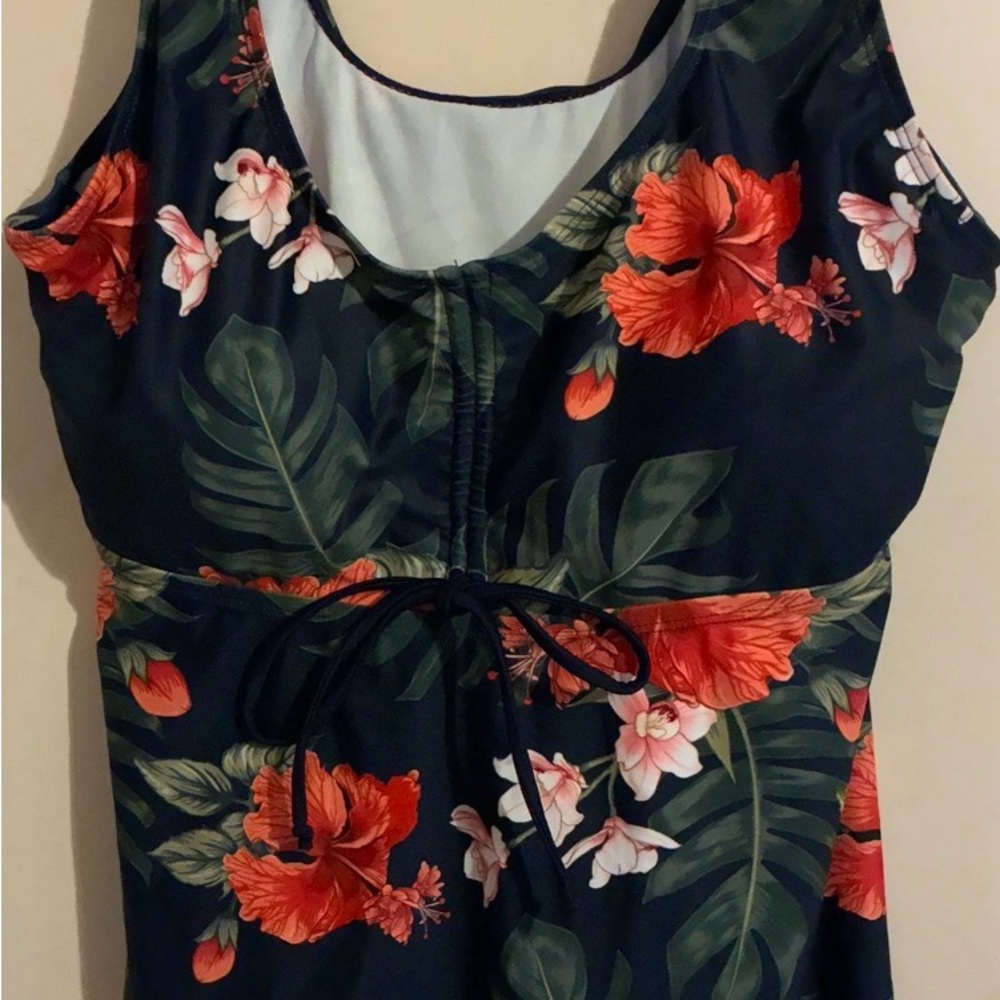 $13 or 2 for $20. Floral Tropical Ruched Swim Tankini Top - Picture 2 of 3